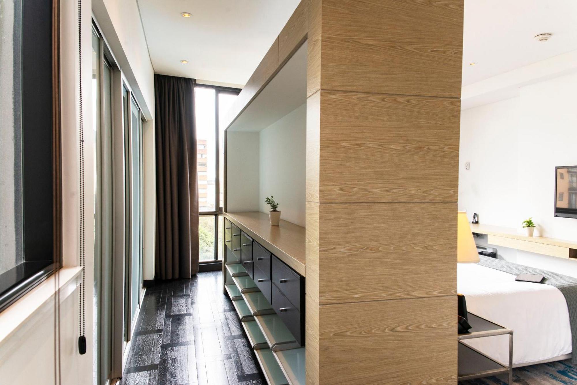 8010 Urban Living- Luxury Home Experience Bogota Exterior photo